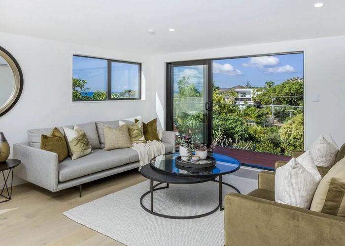  at 7 Tapatai Place, Castor Bay, North Shore City, Auckland