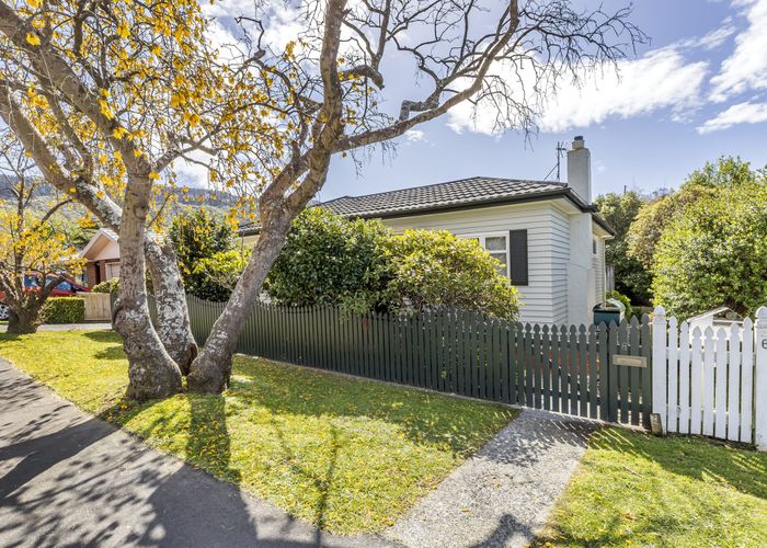  at 8 Lyndhurst Road, Tawa, Wellington, Wellington