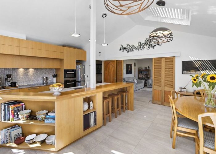  at 32 Kotari Road, Days Bay, Lower Hutt