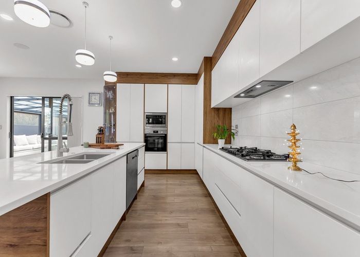  at 8  Arahanga Road, Flat Bush, Manukau City, Auckland
