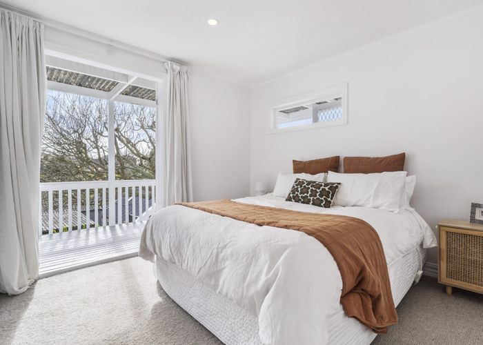  at 32 Selwyn Road, Cockle Bay, Auckland