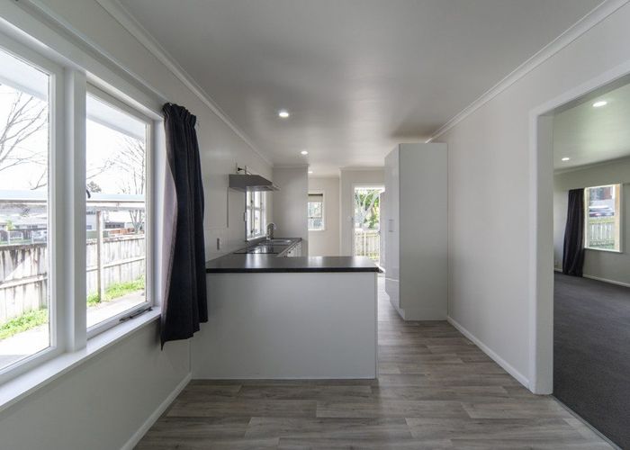  at 8 Ohaupo Road, Hamilton Lake, Hamilton, Waikato