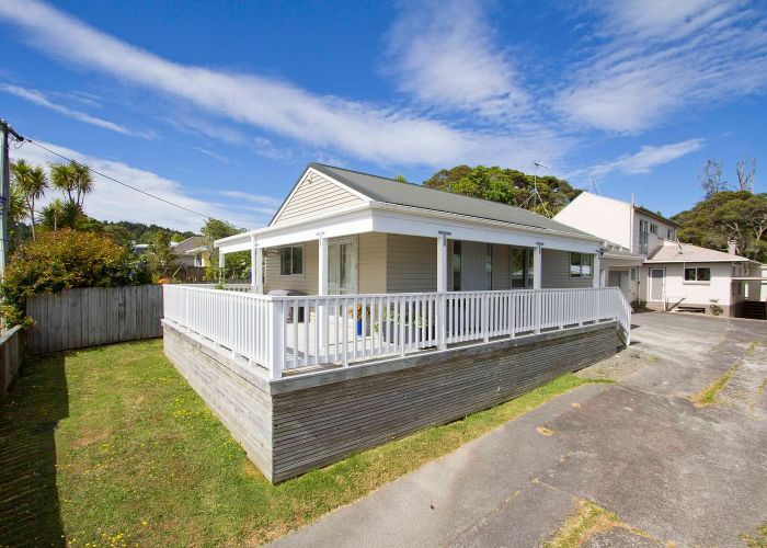  at 1/127 Atkinson Road, Titirangi, Waitakere City, Auckland