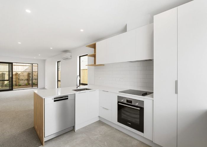  at 40 Koura Road, Flat Bush, Manukau City, Auckland