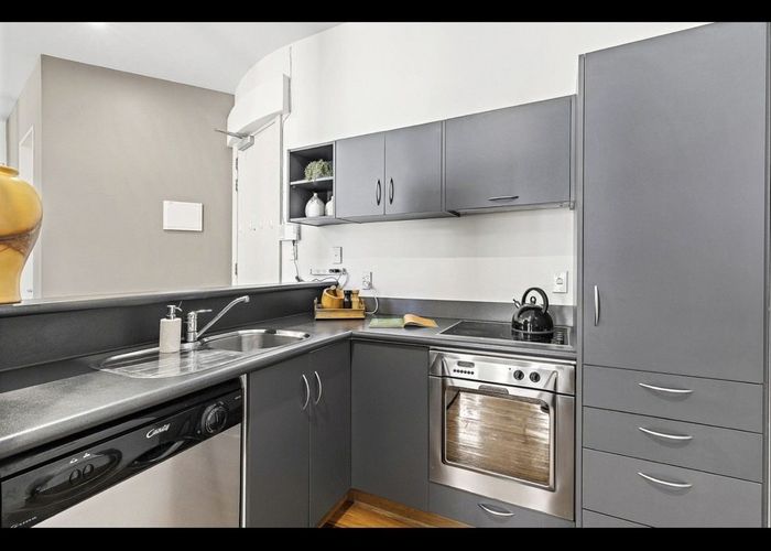  at 9/32 Cuba Street, Te Aro, Wellington
