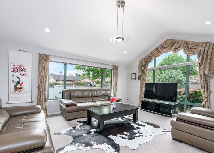 at 24 Lake Panorama Drive, Henderson, Auckland