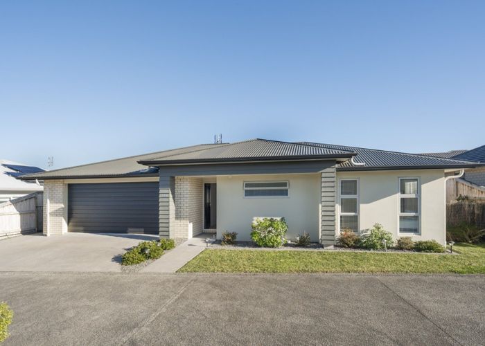  at 43A Puhirake Crescent, Pyes Pa, Tauranga