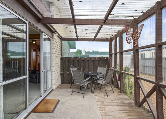  at 4/15 Division Street, Riccarton, Christchurch City, Canterbury