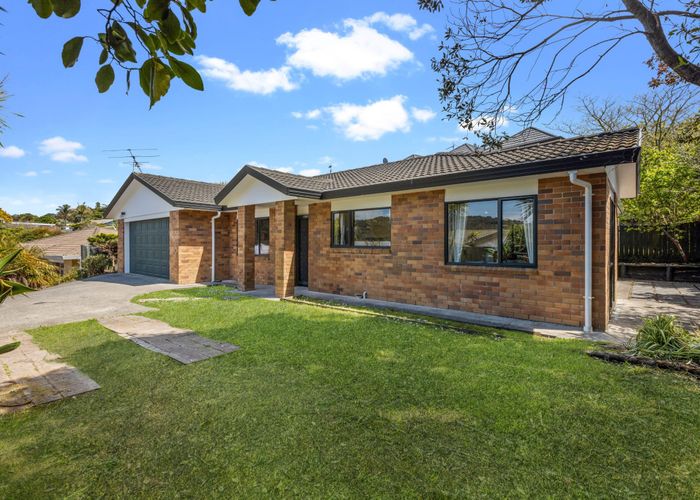  at 9 Shah Place, Glen Eden, Auckland