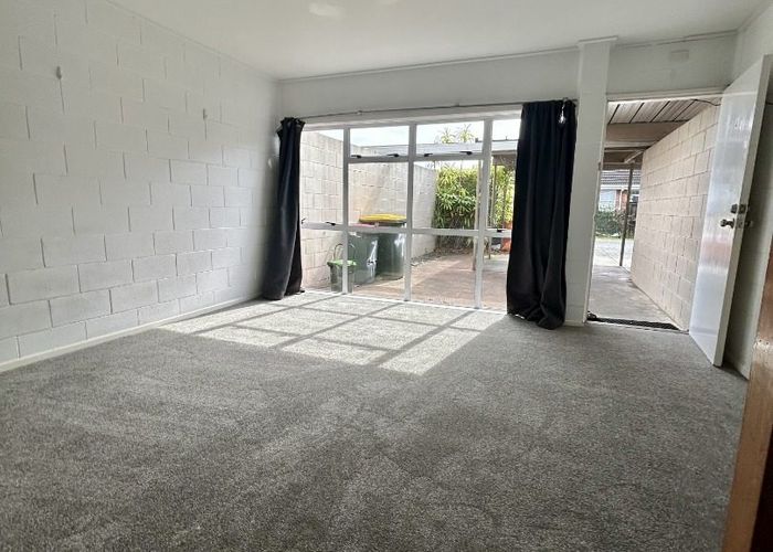  at 4/267 Massey Road, Mangere East, Manukau City, Auckland
