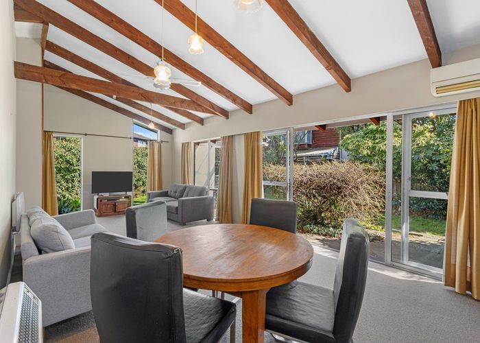  at 2/8 Witbrock Crescent, Burnside, Christchurch City, Canterbury