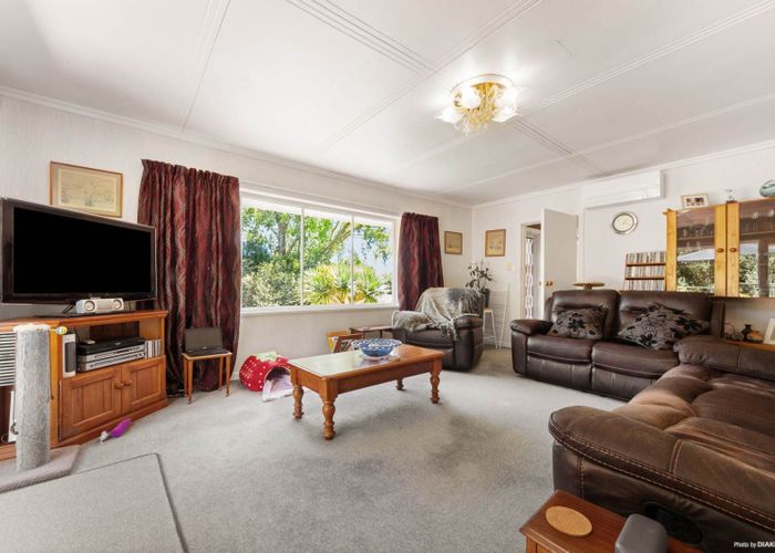  at 1/42 Hutchinson Avenue, New Lynn, Waitakere City, Auckland
