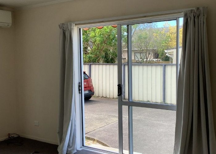  at 17 Ocean View Road, Milford, Auckland