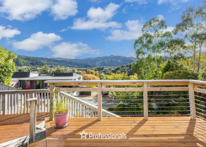  at 8 Hobbit Lane, Pinehaven, Upper Hutt, Wellington