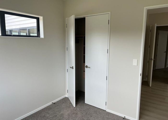  at 32A Castlebane Drive, Flat Bush, Manukau City, Auckland