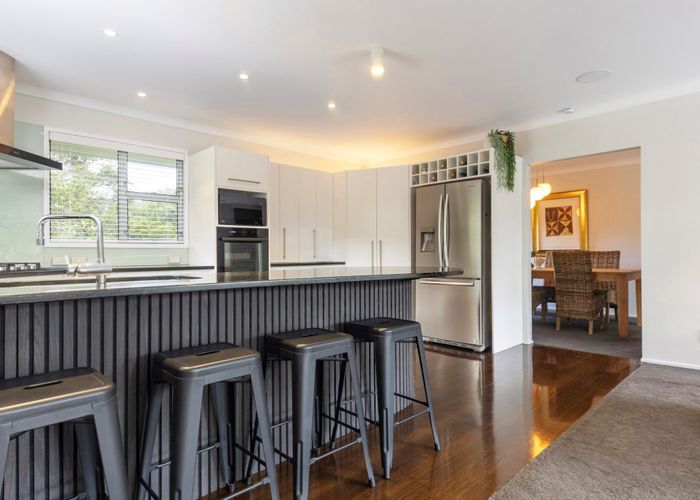  at 118 Atkinson Road, Titirangi, Auckland