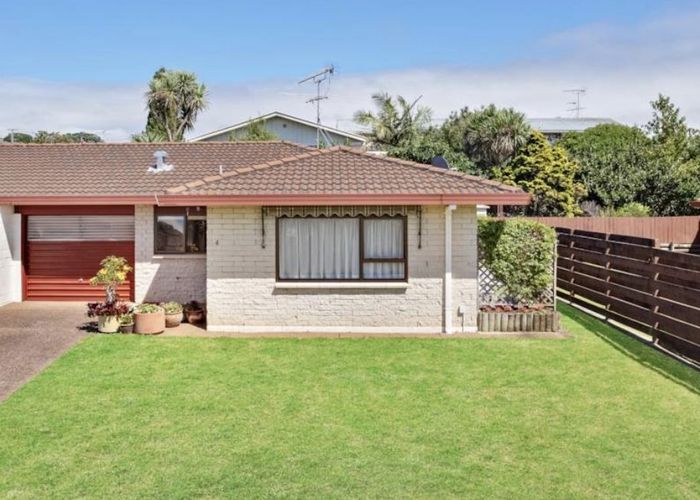  at 4/20 Allenby Road, Panmure, Auckland