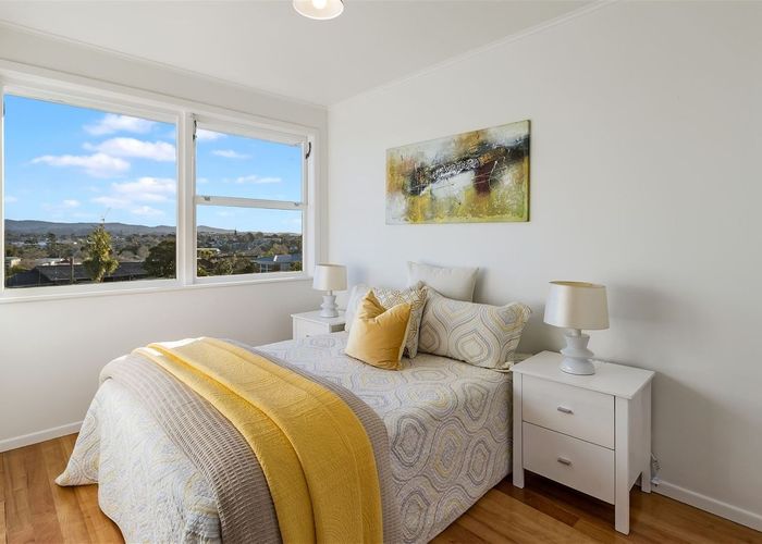  at 32 Kirrie Ave, Te Atatu South, Waitakere City, Auckland