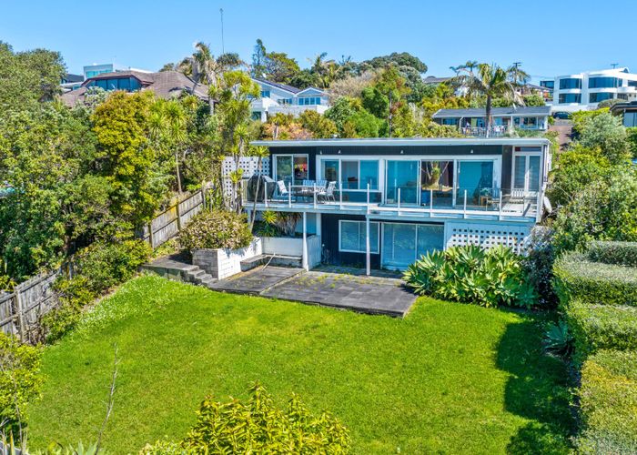  at 17 Bournemouth Terrace, Murrays Bay, Auckland