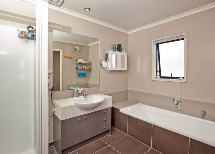  at 26 Sonoma Cres, Oteha, North Shore City, Auckland
