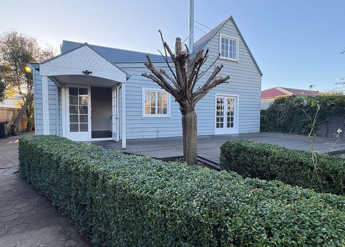  at 7 Chatham Street, Addington, Christchurch City, Canterbury