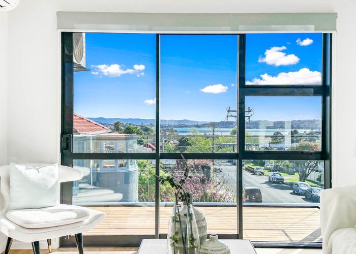  at 1B Egremont Street, Belmont, North Shore City, Auckland