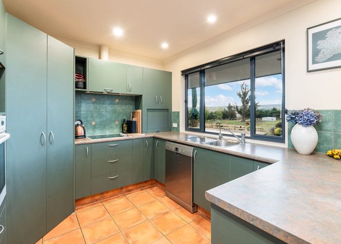  at 1121 Waihola Highway, Waihola