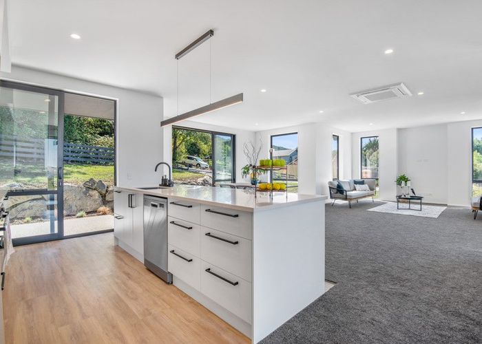  at 7 Redwoods Lane, Helensburgh, Dunedin