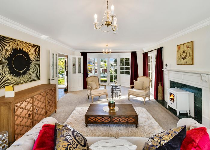  at 2 Rochas Place, Clover Park, Auckland