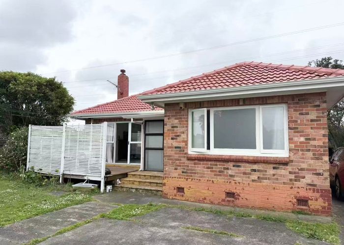  at 98 Portage Road, New Lynn, Waitakere City, Auckland