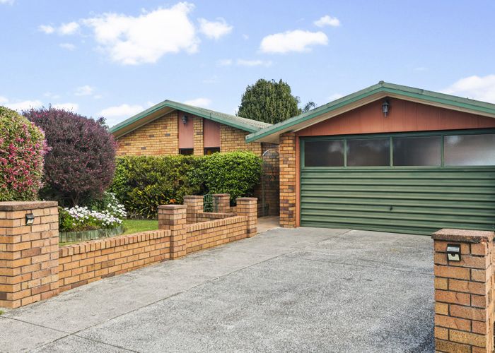  at 17 Brockton Avenue, Conifer Grove, Takanini