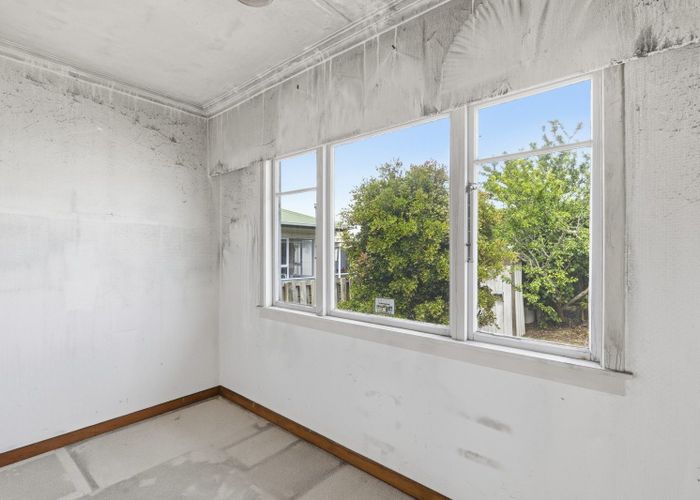  at 160 South Road, Spotswood, New Plymouth, Taranaki