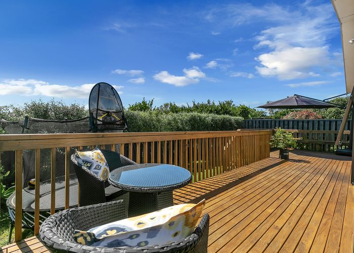  at 1/42 Kia Ora Road, Beach Haven, Auckland