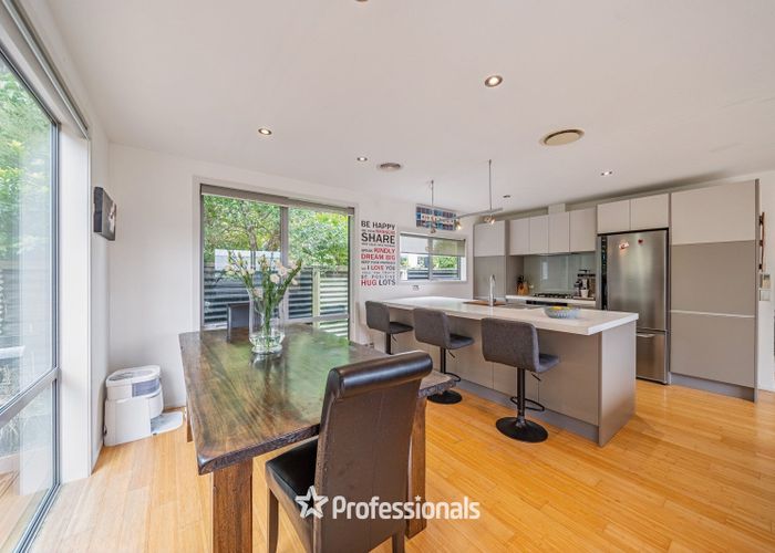  at 12 Otonga Heights, Maungaraki, Lower Hutt, Wellington