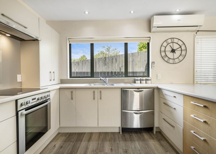  at 3/82 Ridge Road, Howick, Manukau City, Auckland