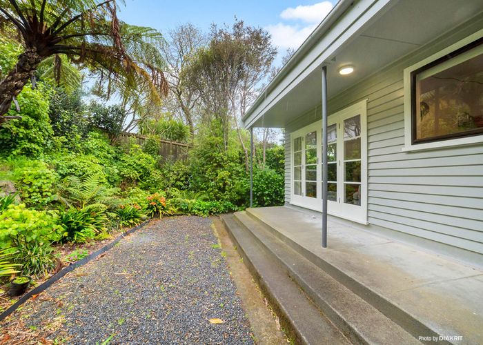 Free property data for 167 Newlands Road, Newlands, Wellington homes