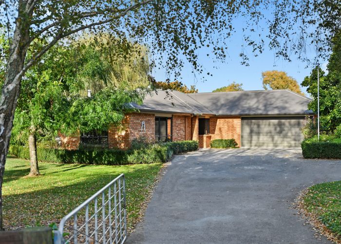  at 22 Lowe Road, Hamilton