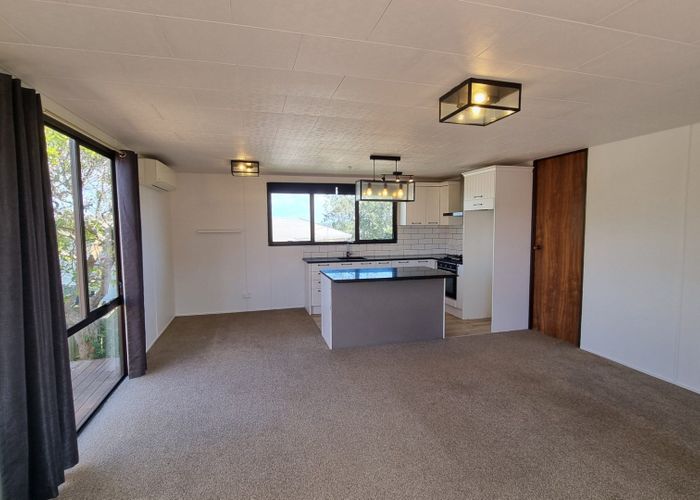  at 15 Cyril Crescent, West Harbour, Waitakere City, Auckland