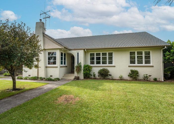  at 37 Storey Avenue, Forest Lake, Hamilton, Waikato