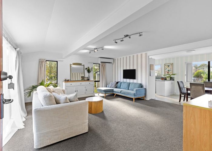  at 34 Roberts Line, Kelvin Grove, Palmerston North, Manawatu / Whanganui
