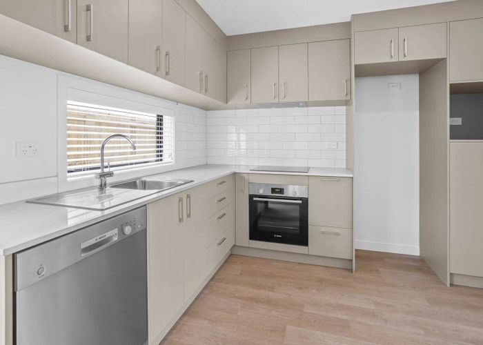  at 12/5 Brandon Road, Glen Eden, Auckland