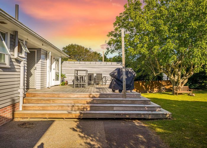  at 21 Covil Avenue, Te Atatu South, Auckland