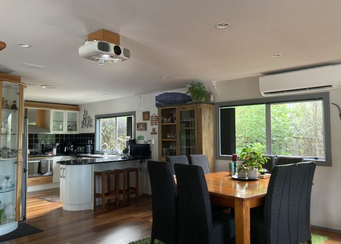  at 14 Bush View Lane, Northcote Point, North Shore City, Auckland