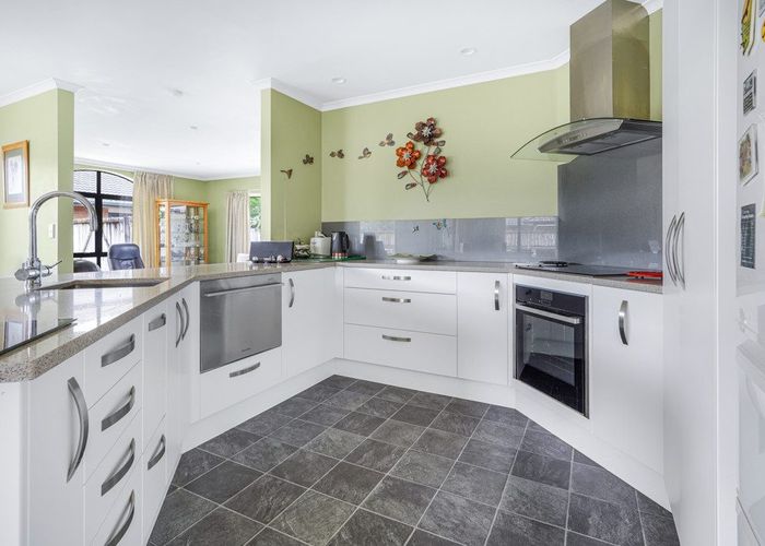 at 43 Farringdon Avenue, Rototuna North, Hamilton