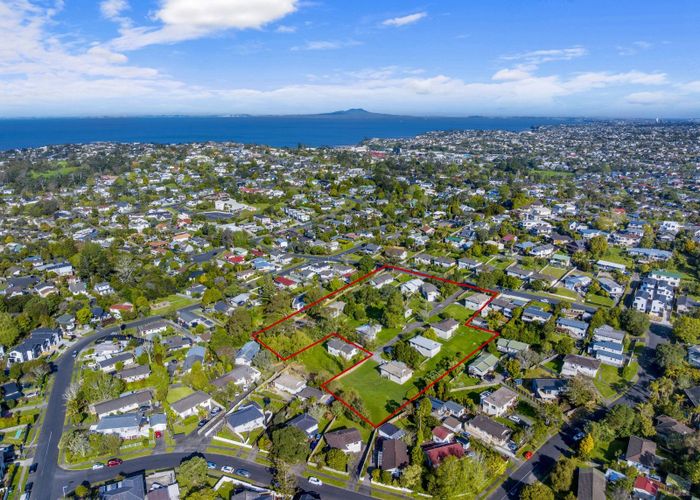  at 27-33 and 37- 49 Nor'East Drive, Northcross, North Shore City, Auckland