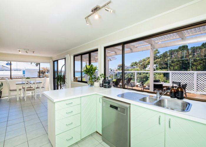 Free property data for 9 Bay View Road, Bluff Hill, Napier homes.co.nz