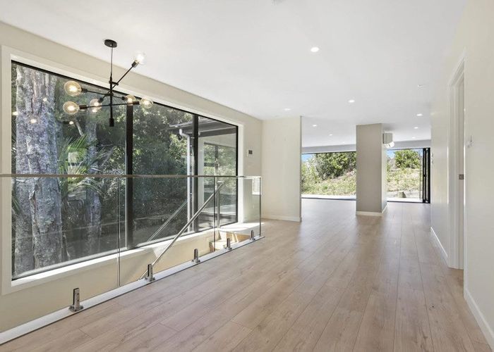  at 211 Victory Road, Laingholm, Waitakere City, Auckland