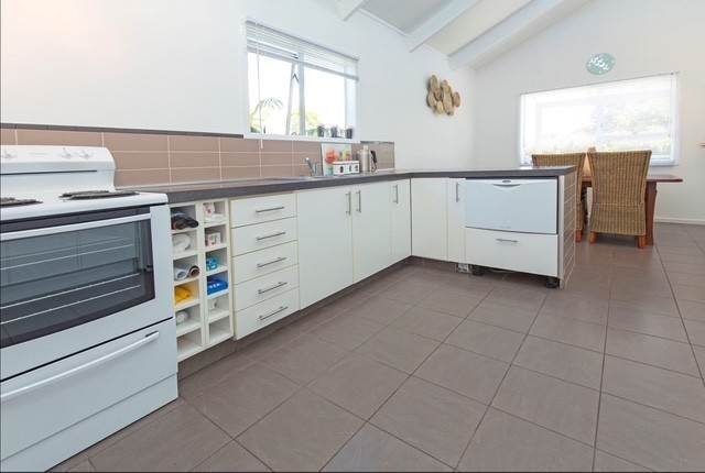  at 21B Brian Crescent, Stanmore Bay, Rodney, Auckland