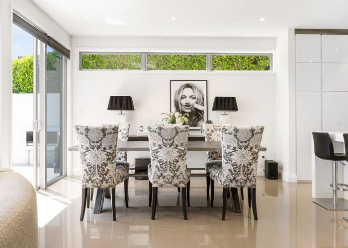  at 8 Avery Place, Redcliffs, Christchurch