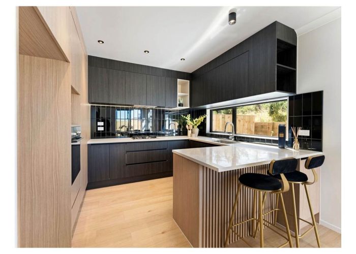  at 11 Taipahitini Road, Rosehill, Papakura, Auckland